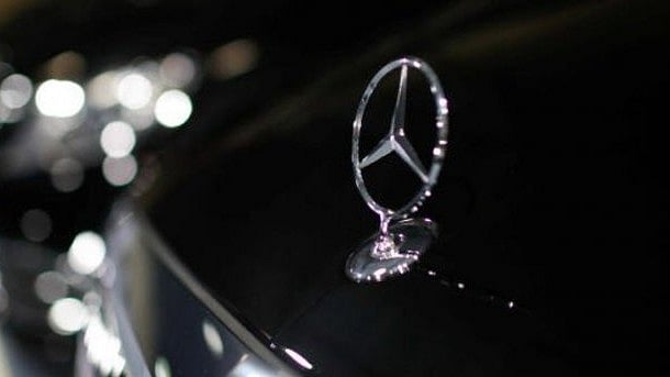 <div class="paragraphs"><p>The Mercedes Benz plant in Pune has run into trouble with the Maharashtra Pollution Control Board</p></div>