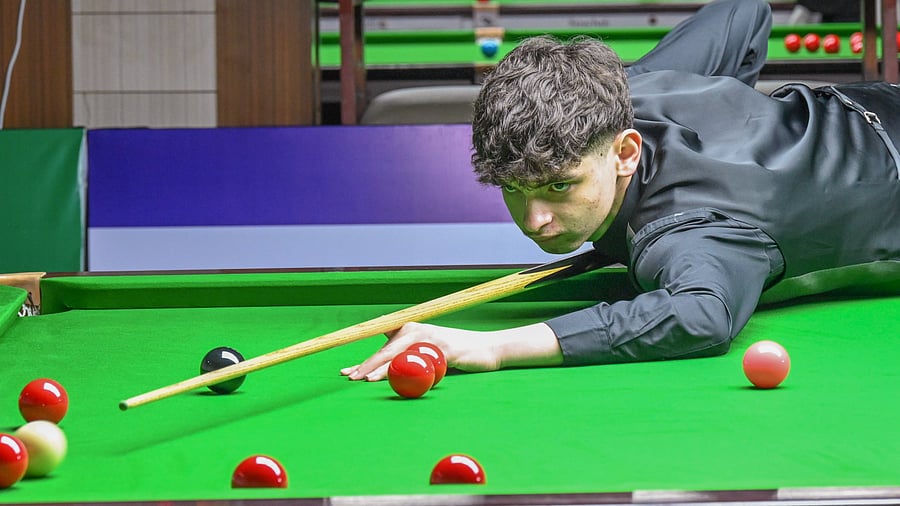 <div class="paragraphs"><p>Christian Richter posted a 4-2 win over Wales’ Riley Powell to march into the finals of the Under-17 World Snooker Championship at the KSBA on Monday. </p></div>