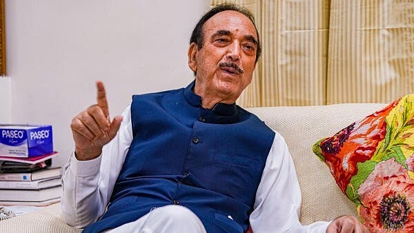 <div class="paragraphs"><p>Ghulam Nabi Azad</p></div>