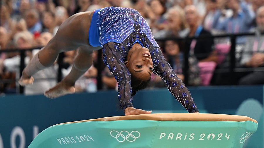 <div class="paragraphs"><p>Simone Biles</p></div>