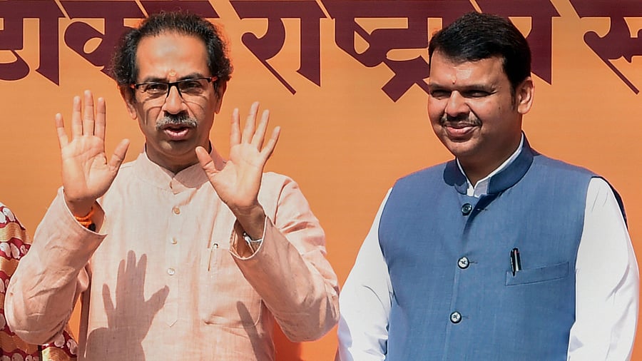 <div class="paragraphs"><p>Former Maharashtra CMs  Uddhav Thackeray and  Devendra Fadnavis</p></div>