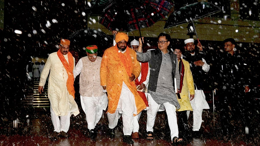 <div class="paragraphs"><p>Union Minister Kiren Rijiju with a delegation of Muslim clerics for a meeting on the Waqf (Amendment) Bill 2024 amid rain during Monsoon session of Parliament, in New Delhi, Friday, Aug. 9, 2024. Representative image.</p></div>