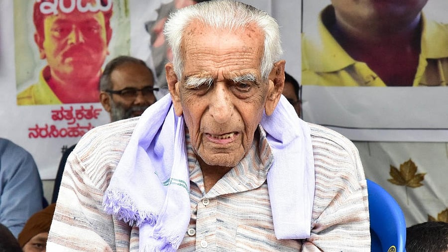 <div class="paragraphs"><p>HS Doreswamy </p></div>