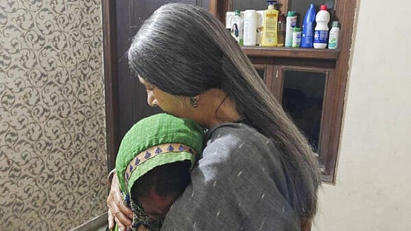 <div class="paragraphs"><p>Communist Party of India (Marxist) leader Brinda Karat consoles a bereaved family member of Aryan Mishra, a 19-year-old boy who was shot dead allegedly by cow vigilantes in a car chase in Faridabad. </p></div>