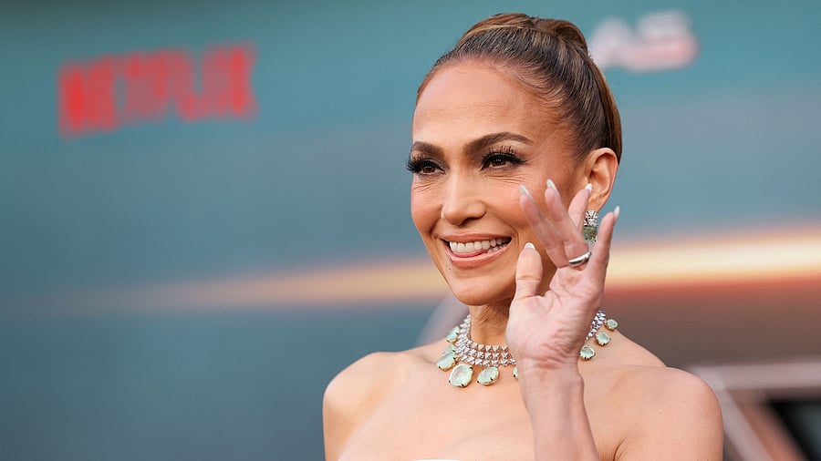 <div class="paragraphs"><p>Jennifer Lopez.</p></div>