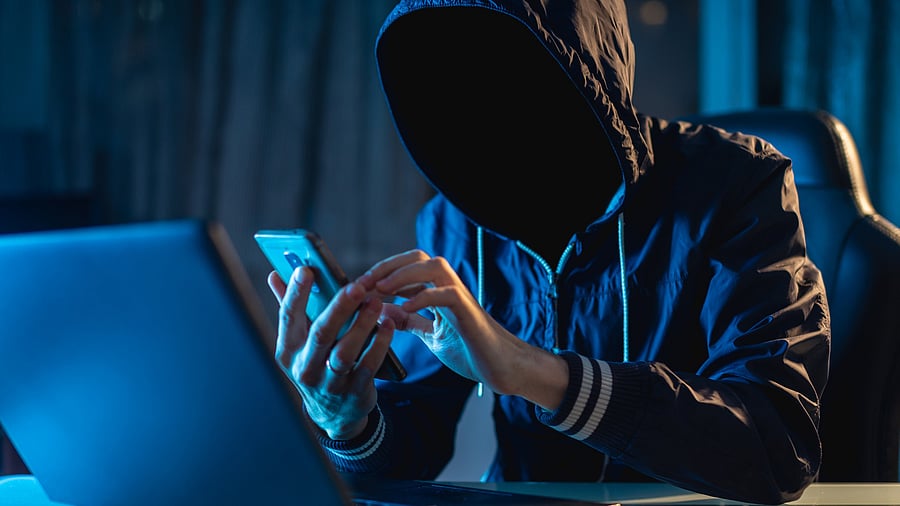 <div class="paragraphs"><p>Representative image showing a cybercriminal</p></div>