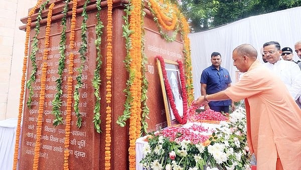 <div class="paragraphs"><p>UP Cm Yogi Aditya nath honouring Govind Ballabh Pant on his birth anniversary.</p></div>