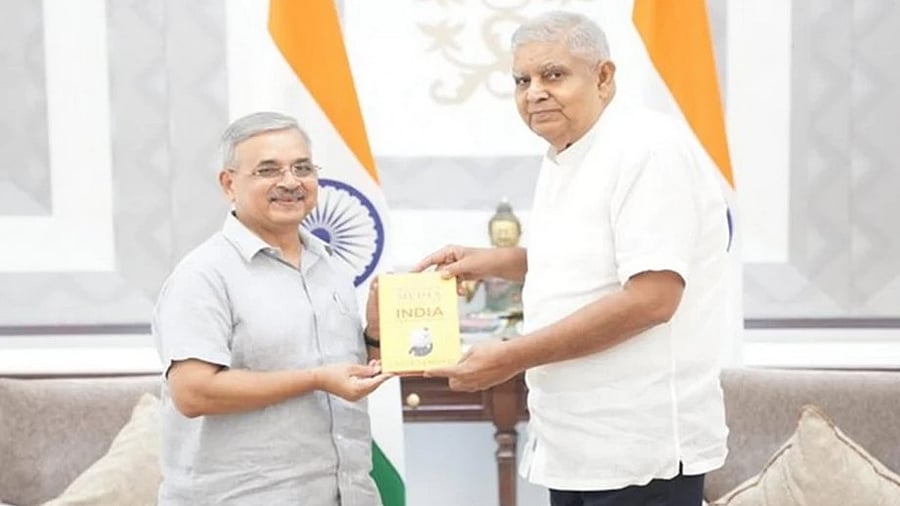 <div class="paragraphs"><p>Veteran journalist Vijay Vaidya </p></div>