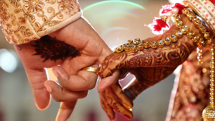<div class="paragraphs"><p>Rajasthan police have arrested a woman infamous as the 'looting bride' or 'looteri Dulhan.'</p></div>