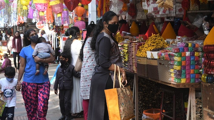 <div class="paragraphs"><p>Representative image of shopping. </p></div>