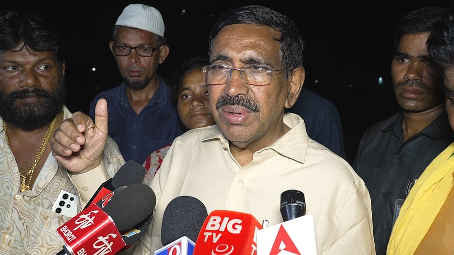 <div class="paragraphs"><p>Minister for Municipal Administration and Urban Development Ponguru Narayana</p></div>