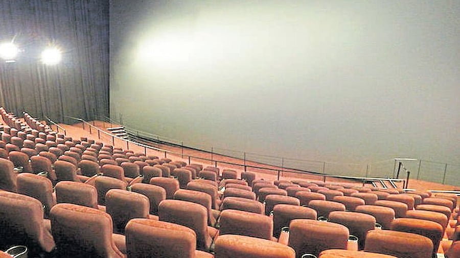 <div class="paragraphs"><p>Representative image of a cinema hall. </p></div>