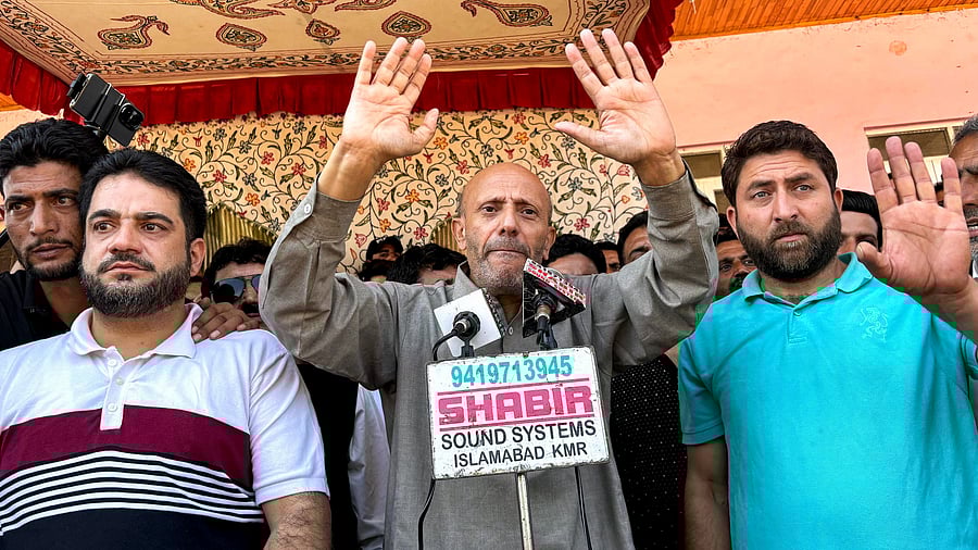 <div class="paragraphs"><p>Baramulla MP Engineer Rashid</p></div>
