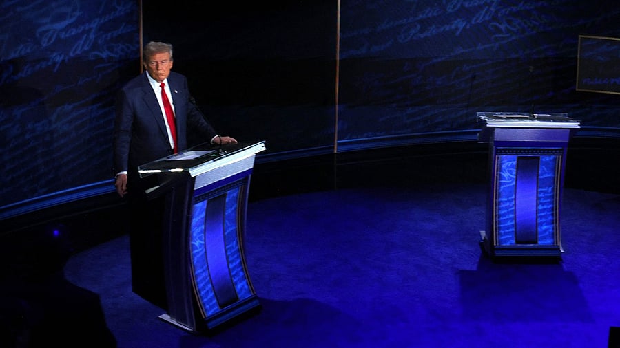 <div class="paragraphs"><p>Donald Trump</p></div>