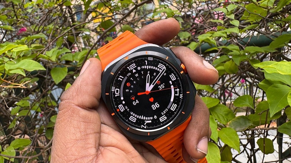 Samsung Galaxy Watch Ultra 国内版 本体+バンド付き Samsung Samsung Galaxy Watch Ultra 国内版 本体+バンド付き Samsung