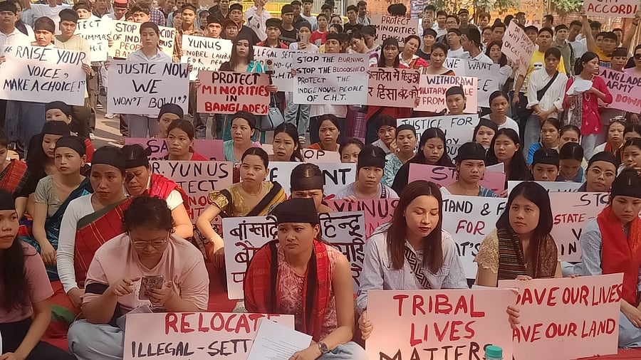 <div class="paragraphs"><p>People from Chakma tribe stage a protest at Jantar Mantar in New Delhi.</p></div>
