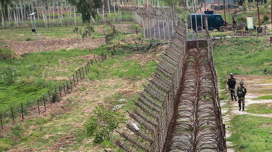 <div class="paragraphs"><p>The seat is placed along the India-Pakistan international border.</p></div>