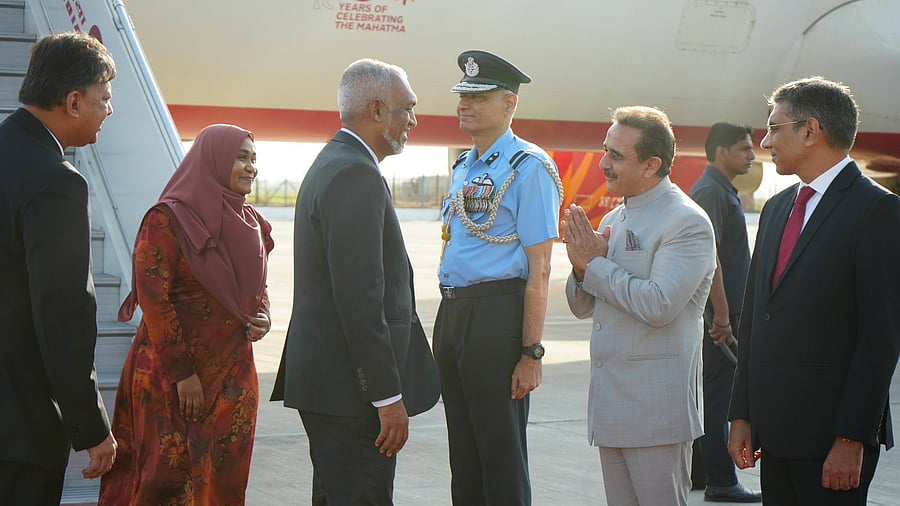 <div class="paragraphs"><p>Maldivian president Muizzu being welcomed at the airport. </p></div>