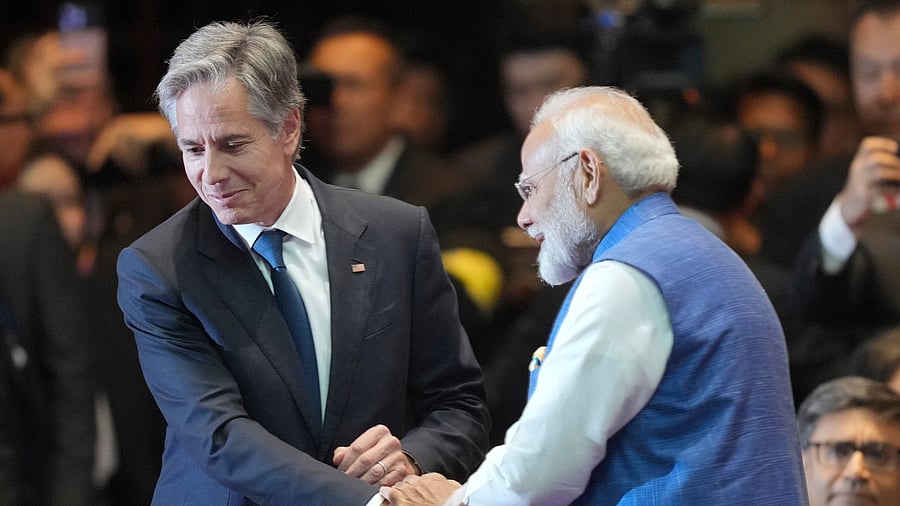 <div class="paragraphs"><p>U.S. Secretary of State Antony Blinken, left, shakes hands with Indian Prime Minister Narendra Modi during the 19th East Asia Summit in Vientiane, Laos, Friday, Oct. 11, 2024. </p></div>
