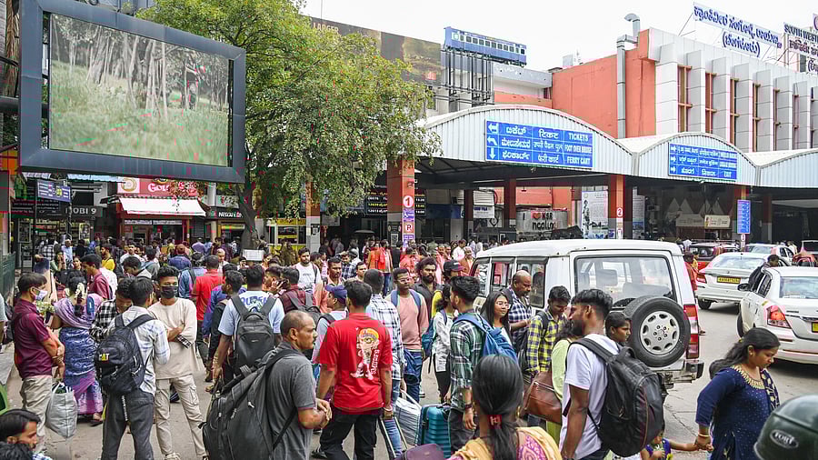 <div class="paragraphs"><p>KSR Railway Station at Majestic. </p></div>