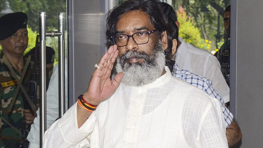<div class="paragraphs"><p>Hemant Soren</p></div>