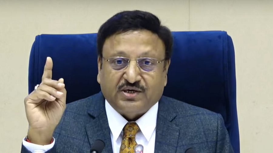 <div class="paragraphs"><p> Chief Election Commissioner Rajiv Kumar speaks during a press conference for the announcement of the schedule of elections to the Legislative Assemblies of Jharkhand and Maharashtra, in New Delhi. </p></div>