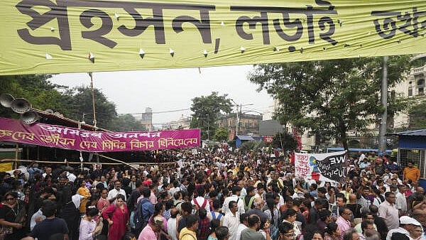 <div class="paragraphs"><p>A large gathering at the ‘Droh carnival’, the human-chain protest demonstration against the rape and murder of a junior doctor of R.G. Kar Medical College & Hospital, in Kolkata</p></div>