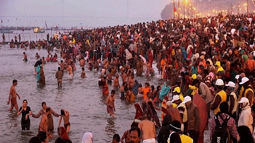 <div class="paragraphs"><p>Devotees taking holy dip at Maha Kumbh </p></div>