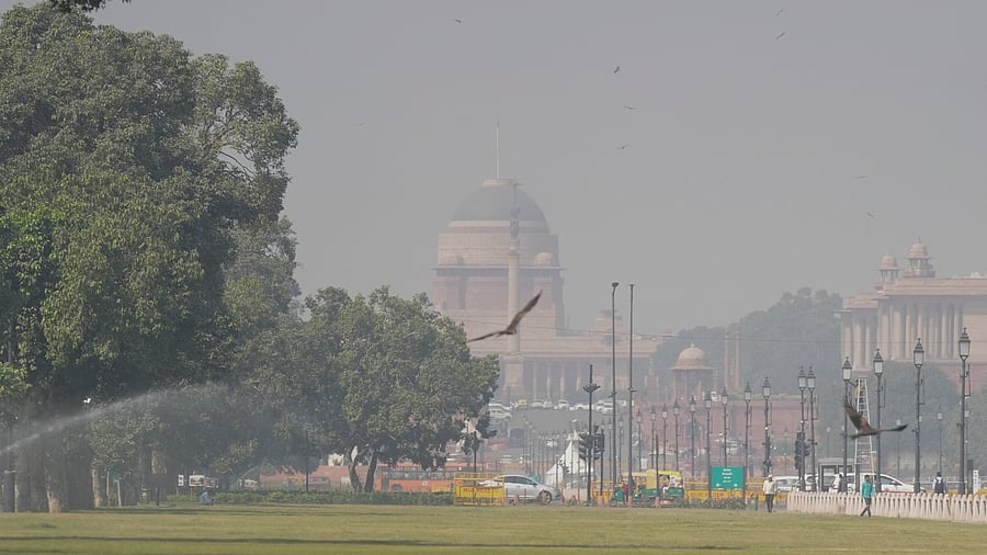 <div class="paragraphs"><p>View of the Kartavya Path as the air quality remained in the 'poor' category.</p></div>