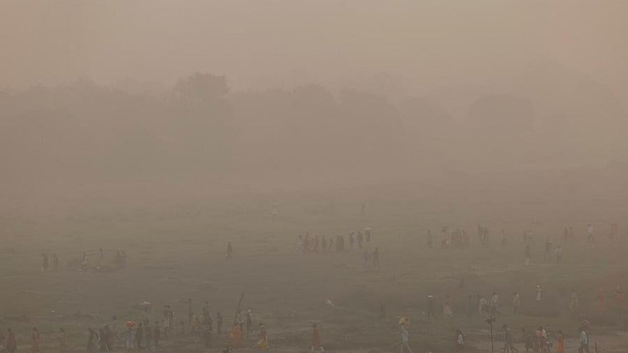 <div class="paragraphs"><p>Hindu devotees leave after worshipping the Sun god on the banks of the polluted Yamuna river, in New Delhi.</p></div>