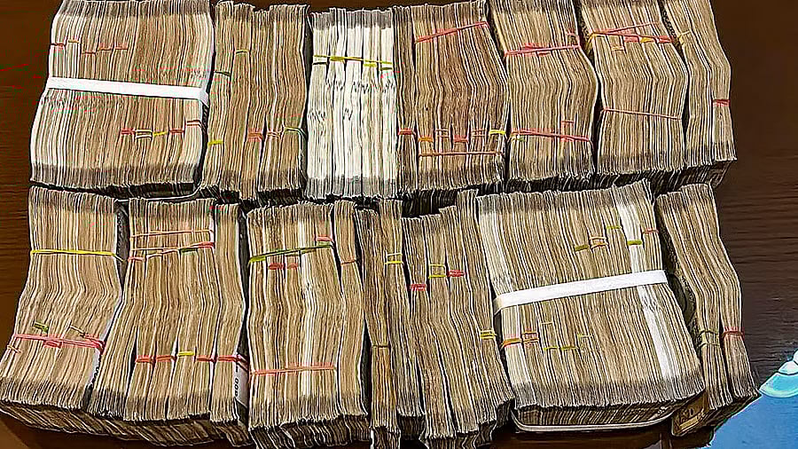 <div class="paragraphs"><p>Representative image of seized cash.</p></div>