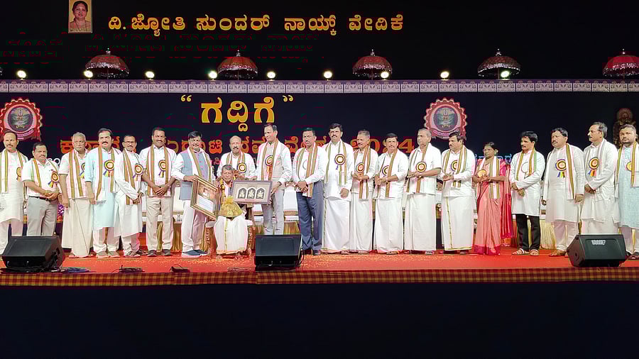 <div class="paragraphs"><p>Padma Shri awardee Amai Mahalinga Naik was felicitated during Gaddige, a convention of Marati Naik community, held at Moodbidri on Sunday. </p></div>
