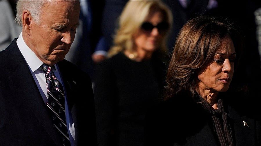 <div class="paragraphs"><p>US President Joe Biden (L), US Vice President Kamala Harris (R)</p></div>