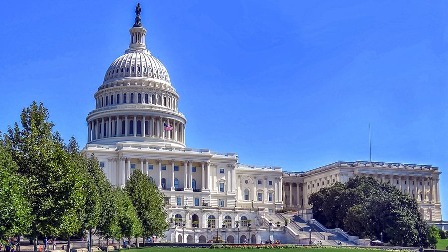 <div class="paragraphs"><p>Capitol Building.</p></div>