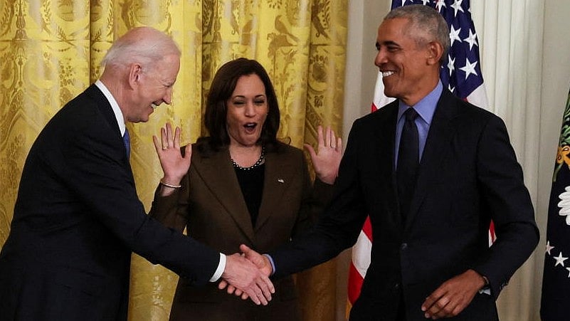<div class="paragraphs"><p>US President Joe Biden greets former President Barack Obama during an event on the Affordable Care Act, the former president's top legislative accomplishment, as Vice President Kamala Harris reacts in the East Room at the White House in Washington, US.</p></div>