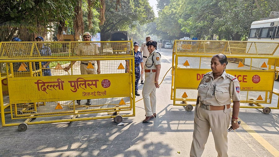 <div class="paragraphs"><p>Image showing Delhi Police personnel. For representational purposes.</p></div>