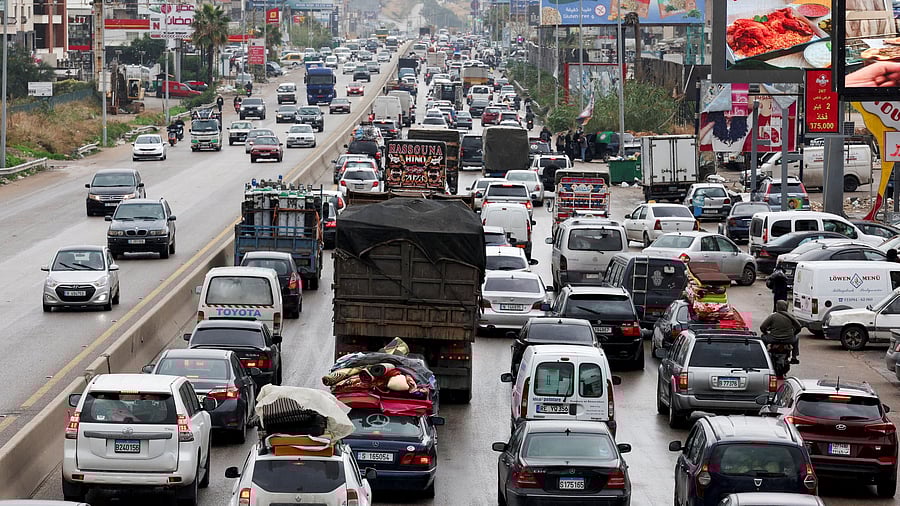 <div class="paragraphs"><p>Vehicles drive in traffic in Khaldeh as they head south, after a ceasefire between Israel and Hezbollah took effect, Lebanon November 27, 2024. </p></div>