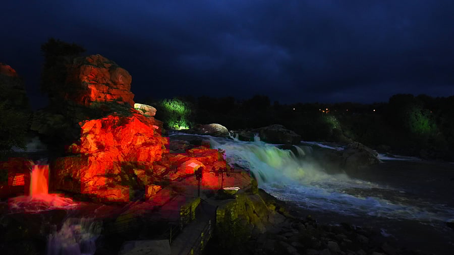 <div class="paragraphs"><p>Waterfalls festival ‘Chunchanakatte Jalapathothsava’ across River Cauvery</p></div>