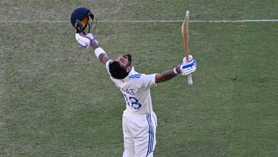 <div class="paragraphs"><p>India's Virat Kohli celebrates after reaching his century.</p></div>