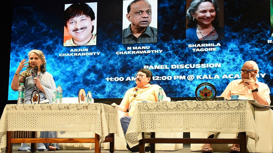 <div class="paragraphs"><p>Sharmila Tagore, Arjun Chakraborty and N Manu Chakravarthy at 55th IFFI. </p></div>