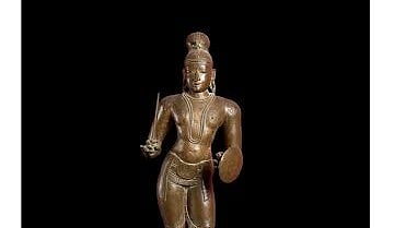 <div class="paragraphs"><p> Britain’s Ashmolean Museum at the prestigious Oxford University will soon return a 500-year-old bronze idol of Thirumangai Alvar.</p></div>