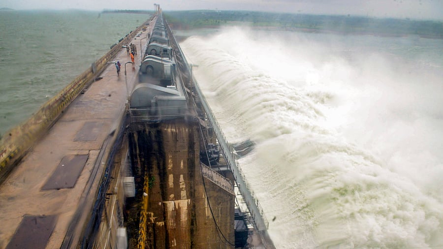 <div class="paragraphs"><p>Water flows after floodgates of the Sriram Sagar Project reservoir are opened on the Godavari river in Nizamabad district. Representative image</p></div>