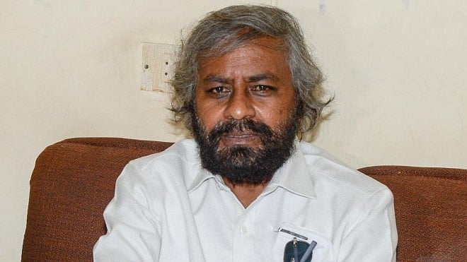 <div class="paragraphs"><p>Eshwar Khandre. </p></div>