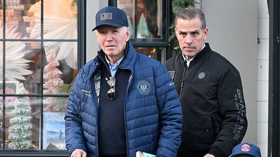 <div class="paragraphs"><p>Joe Biden, accompanied by Hunter Biden.</p></div>