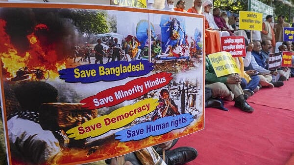 <div class="paragraphs"><p>VHP protest over atrocities on Hindus in Bangladesh.</p></div>
