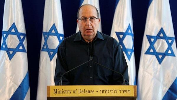 <div class="paragraphs"><p>Moshe Yaalon.</p></div>