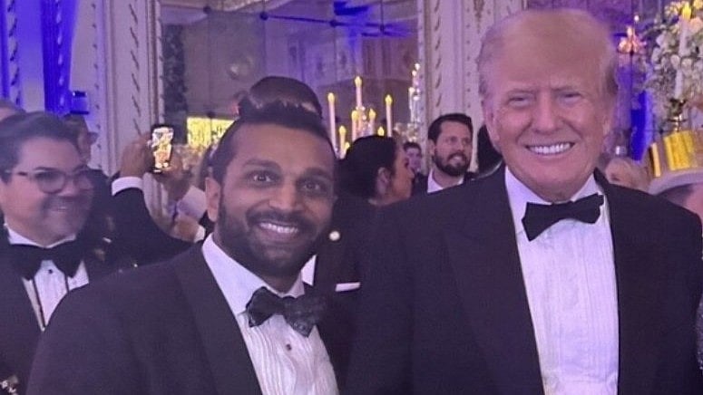 <div class="paragraphs"><p>Donald Trump with Kash Patel</p></div>