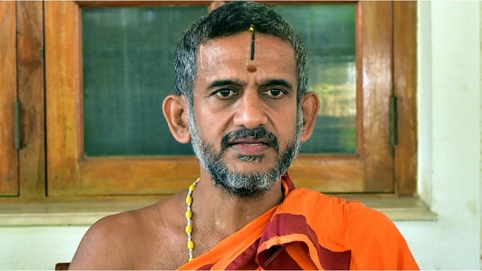 <div class="paragraphs"><p>Pejawar Mutt pontiff and trustee of Sri Ram Shri Ram Janmabhoomi Teerth Kshetra Trust Sri Vishwaprasanna Theertha. </p></div>