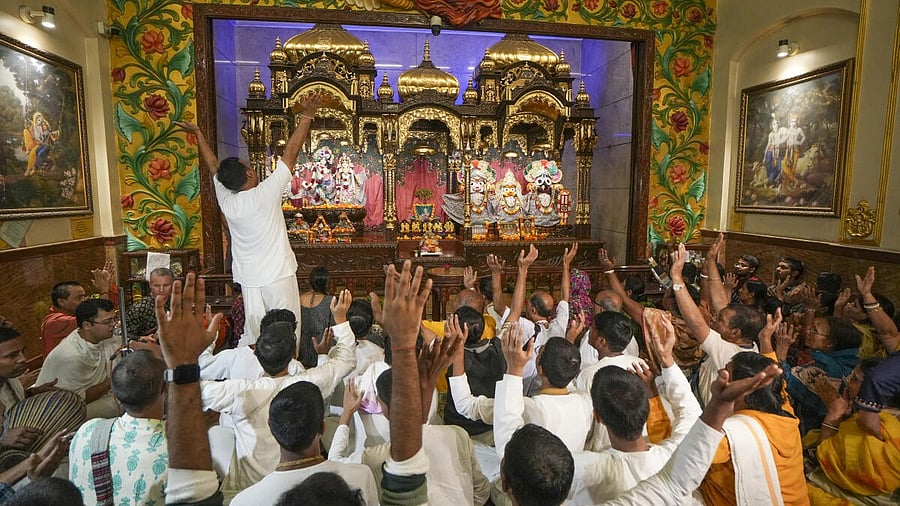 <div class="paragraphs"><p>ISKCON followers participate in a special prayer at ISKCON temple in Kolktata to protest against attacks on Hindus and monks in Bangladesh.</p></div>