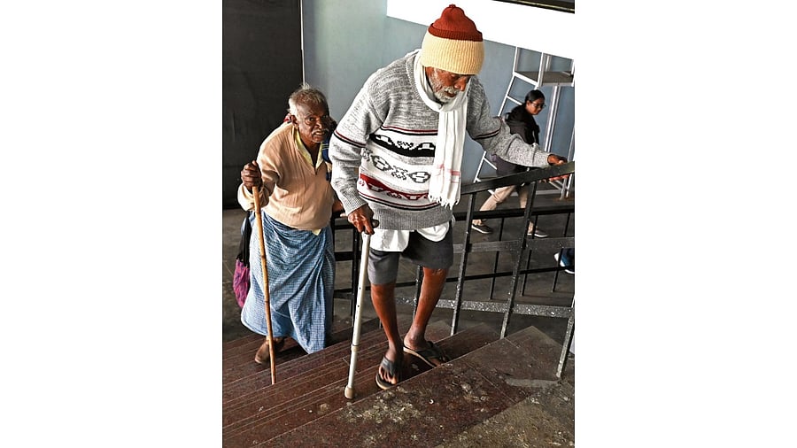 <div class="paragraphs"><p>Irony on World Disability Day. Several persons with disabilities were forced to climb close to three dozen steps at Sree Kanteerava Indoor Stadium due to lack of accessible arrangements, during the state government's Disability Day function, in Benglauru on Tuesday.</p></div>